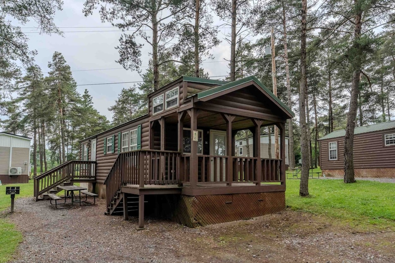 Premium Buddy Cabin 2 Bedroom-1